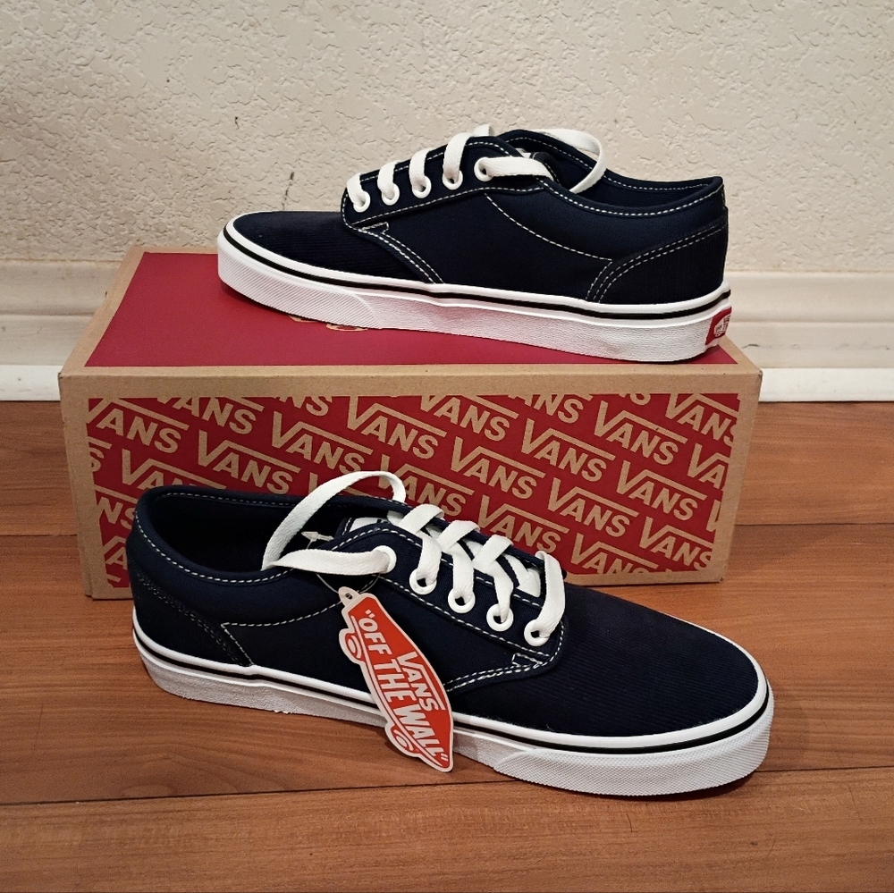 Vans - Picture 3 of 5